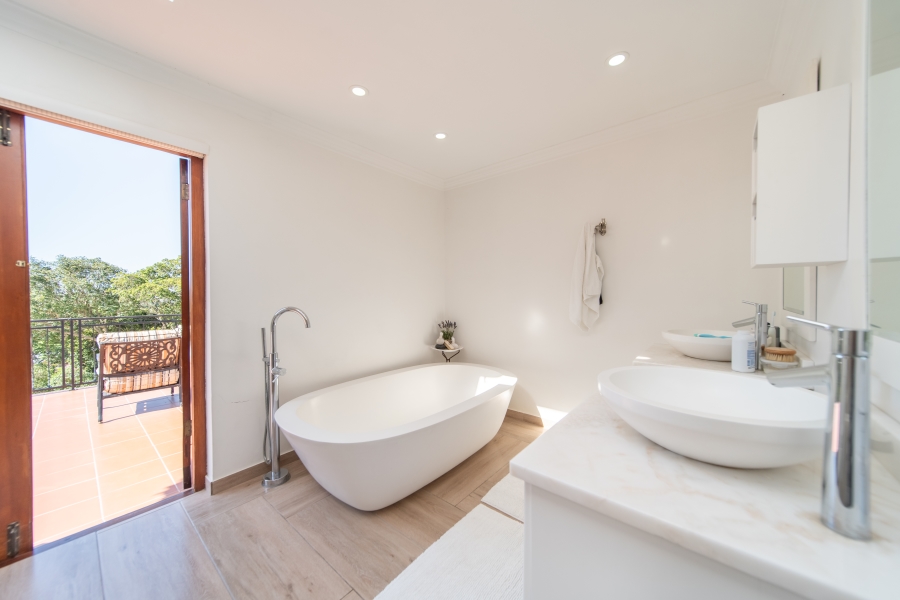 5 Bedroom Property for Sale in Vincent Eastern Cape